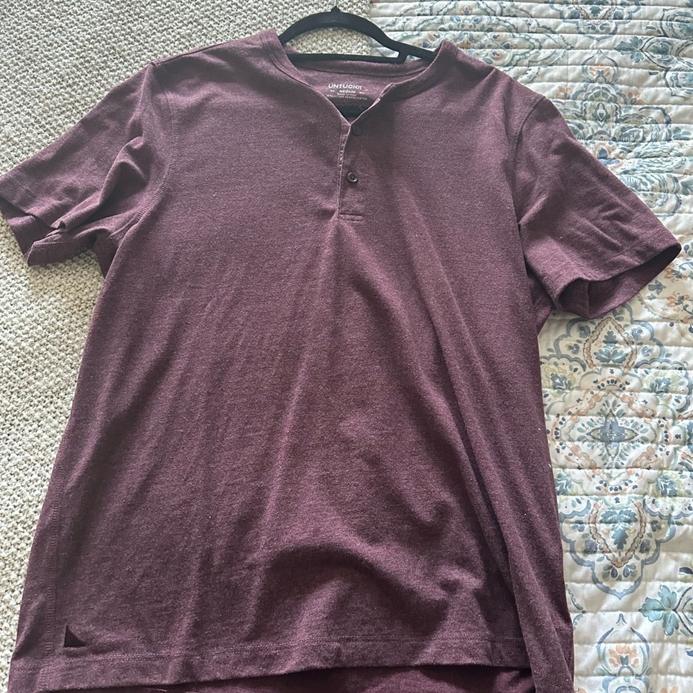 Untickit Henley shirt size medium